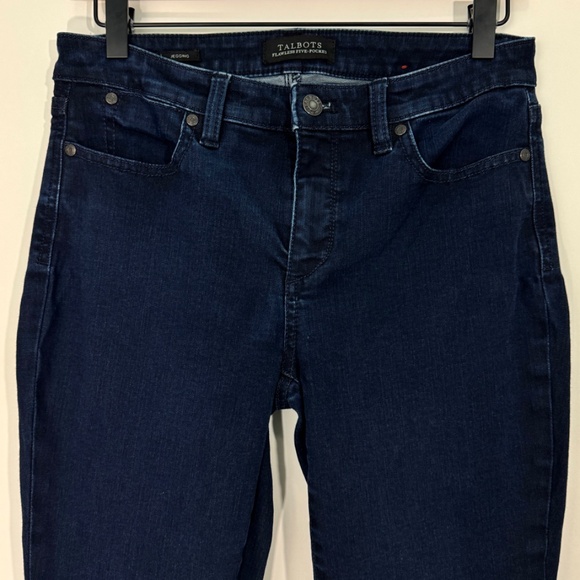 Talbots Women’s Size 4 Blue Dark Wash Flawless Five Pocket Jeggings Jeans - Picture 2 of 8